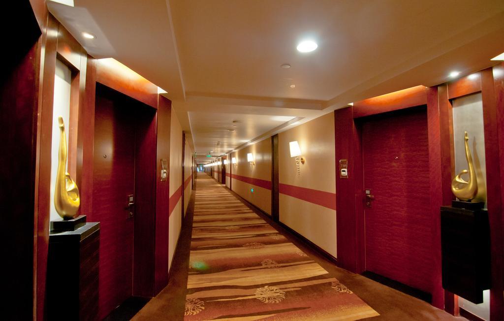 Jinji Lake Shilla Hotel Suzhou  Zewnętrze zdjęcie