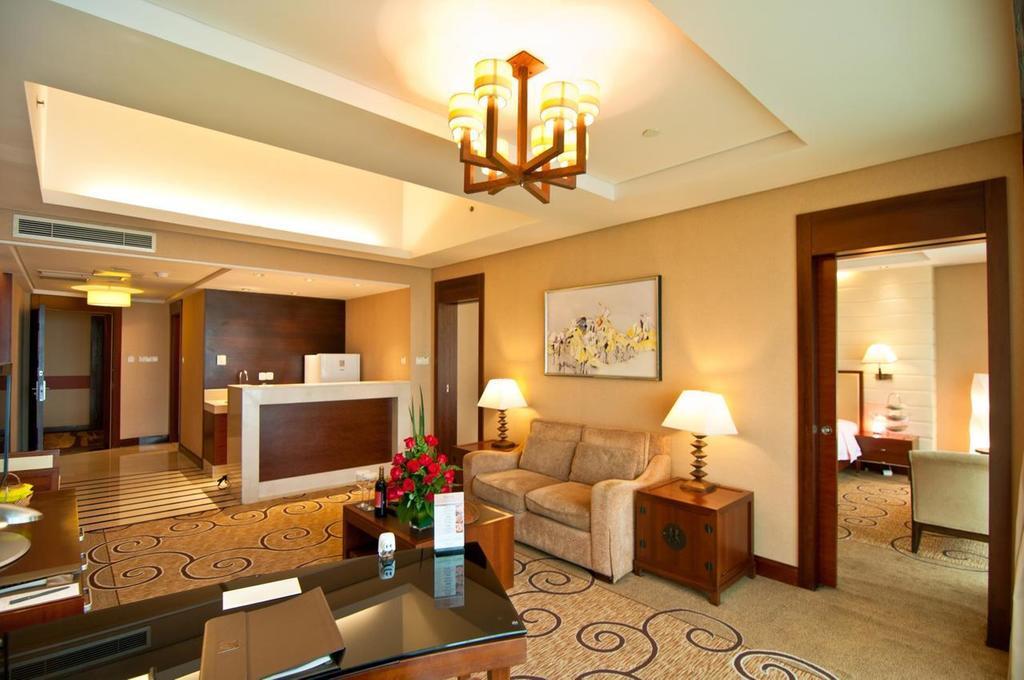 Jinji Lake Shilla Hotel Suzhou  Zewnętrze zdjęcie